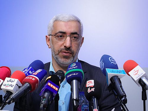 خودروهای وارداتی فعلا در بورس عرضه نمی‌شود
